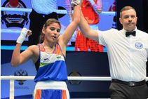 ലോക ബോക്‌സിങ് ചാമ്പ്യന്‍ഷിപ്പില്‍ ചരിത്രമെഴുതി മഞ്ജു റാണി ഫൈനലില്‍; ജമുനയ്ക്ക് വെങ്കലം