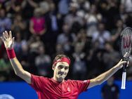 സ്വിസ് ഇന്‍ഡോര്‍; സിറ്റ്‌സിപാസിനെ തോല്‍പ്പിച്ച് ഫെഡറര്‍ ഫൈനലില്‍, സീസണിലെ 50-ാം വിജയം