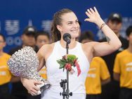 കികി ബെര്‍ട്ടെന്‍സിനെ ഞെട്ടിച്ച് സബെലങ്ക എലൈറ്റ് ടോഫ്രിയില്‍ മുത്തമിട്ടു