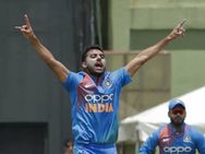 ഹാട്രിക്ക് നേട്ടത്തിന് പിന്നിലെ രഹസ്യം എന്ത്? ഈ സൂപ്പര്‍ താരത്തിന്റെ ഉപദേശമെന്ന് ചഹാര്‍