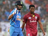 അടിയോടടി... ഒരോവറില്‍ 31 റണ്‍സ്!!, റെക്കോര്‍ഡിട്ട് ശ്രേയസും പന്തും