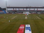 പാക്കിസ്ഥാന്‍ ശ്രീലങ്ക ടെസ്റ്റ്; മഴ തടസ്സപ്പെടുത്തിയ കളിയില്‍ ശ്രീലങ്കയ്ക്ക് ബാറ്റിങ് തകര്‍ച്ച