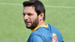 ദശാബ്ദത്തിലെ ഓള്‍റൗണ്ടര്‍ അഫ്രീഡി... പാക് ആരാധകരെ തൃപ്തിപ്പെടുത്താനോ? ചോപ്ര പറയുന്നു