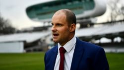 എളുപ്പത്തില്‍ വില്‍ക്കാന്‍ കഴിയുമോ? നാല് ദിന ടെസ്റ്റില്‍ നിലപാടറിയിച്ച് ആന്‍ഡ്രൂ സ്‌ട്രോസ്