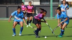 ദേശീയ സീനിയര്‍ വനിതാ ഹോക്കി: ഗോളിൽ ആറാടി എസ്എസ്ബിയും സാഗും