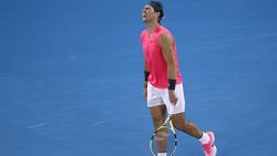 ഓസ്‌ട്രേലിയന്‍ ഓപ്പണ്‍; നദാലിനെ അട്ടിമറിച്ച് തീം, സ്വെരേവും സെമിയില്‍