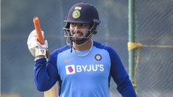 ഋഷഭ് പന്ത് ഓസ്‌ട്രേലിയയ്‌ക്കെതിരായ രണ്ടാം ഏകദിനത്തില്‍ പുറത്ത്; പകരക്കാരനാര്?