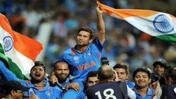 സച്ചിനെ തോളിലേറ്റി ഇന്ത്യയുടെ ലോകകപ്പ് ആഘോഷം ലോറസ് അവാര്‍ഡ് ചുരുക്ക പട്ടികയില്‍