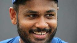 ധവാനെ എന്തിന് വീണ്ടും ഓപ്പണറാക്കി? ഓപ്പണ്‍ ചെയ്യേണ്ടത് സഞ്ജുവും രാഹുലും... നിര്‍ദേശം ഗംഭീറിന്റേത്