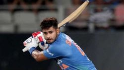 ഇന്ത്യ- ന്യൂസിലാന്‍ഡ്: പിറന്നത് ലോക റെക്കോര്‍ഡ്.. ഒരു കളിയില്‍ ഇതാദ്യം, തോറ്റിട്ടും കിവീസ് മുന്നില്‍