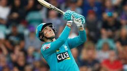 കൊല്‍ക്കത്തയ്ക്ക് വാനോളം പ്രതീക്ഷ; ബിബിഎല്ലില്‍ ഒരോവറില്‍ അഞ്ച് സിക്‌സുമായി ടോം ബാന്റന്‍