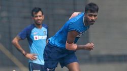 തിരിച്ചുവരവിന് തിടുക്കം വേണ്ട; ഹര്‍ദിക്കിനെ ഉപദേശിച്ച് സഹീര്‍ ഖാന്‍