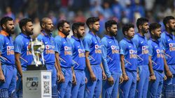 ഒന്നും രണ്ടുമല്ല, പരിക്കേറ്റ് വീണത് അഞ്ചു പേര്‍!! ടീം ഇന്ത്യയുടെ ഷെഡ്യൂളിനെതിരേ ചോപ്രയും