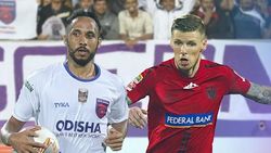 ISL: അവസാന അവസരത്തിനായി ഒഡിഷ നോര്‍ത്ത് ഈസ്റ്റിനെതിരെ