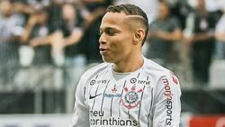 മഞ്ഞക്കാര്‍ഡ് വാങ്ങിയത് മറന്നു, ഗോളടിച്ച് ആഘോഷിച്ച താരത്തിന് ചുവപ്പ് കാര്‍ഡ്