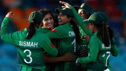 വനിതകളുടെ ടി20 ലോകകപ്പ്: വിന്‍ഡീസിനെ വീഴ്ത്തി പാക് പട, മിന്നും ജയത്തോടെ തുടങ്ങി