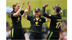 ത്രിരാഷ്ട്ര ടി20 ക്രിക്കറ്റ്; ഇന്ത്യയും ഓസ്‌ട്രേലിയയും ഫൈനലില്‍ ഏറ്റുമുട്ടും