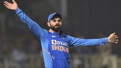 സൂപ്പര്‍താരങ്ങളെയും പിന്നിലാക്കി; ബ്രാന്‍ഡ് മൂല്യത്തില്‍ കോലി ഒന്നാമന്‍, വെല്ലാന്‍ ആരുമില്ല