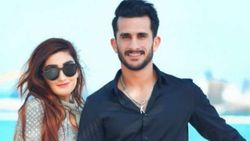 പാകിസ്താനിലും കോലിക്കു കട്ട ഫാന്‍സ്... തന്റെ ഫേവറിറ്റ് കോലിയെന്ന് പാക് താരത്തിന്റെ ഭാര്യ