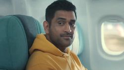 IPL 2020: ഒന്നും നടക്കില്ല, കളിയാക്കിയവരുടെ വായടപ്പിച്ച് ധോണി! വീഡിയോ കാണാം