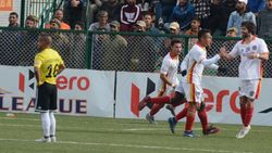 ഐ ലീഗ്: പെനാല്‍റ്റി കാത്തു, കശ്മീരിനെ വീഴ്ത്തി ഈസ്റ്റ് ബംഗാള്‍