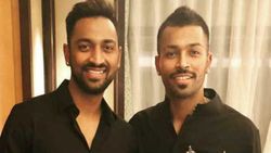 എന്തിന് ഗ്രൗണ്ട്? വീടിനകവും ക്രിക്കറ്റ് പിച്ചാക്കി പാണ്ഡ്യ ബ്രദേഴ്‌സ്... വീഡിയോ വീഡിയോ കാണാം