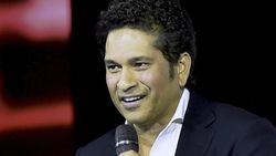 ധൈര്യത്തോടെ ഏറ്റവും മികച്ച പ്രകടനം കാഴ്ചവെക്കുക; വനിതാ ക്രിക്കറ്റ് ടീമിന് ആശംസയുമായി സച്ചിന്‍