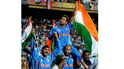 എങ്ങനെ മറക്കും ആ സിക്സര്‍? ഇന്ത്യ ലോകം കീഴടക്കിയിട്ട് 9 വര്‍ഷം... ഫൈനലിലെ ഹീറോ ധോണി മാത്രമല്ല