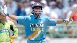 കശാപ്പുകാരന്‍ ധോണി, എന്താണ് അന്നു കാണിച്ചത്? അതുപോലൊരു ബാറ്റിങ് പ്രകടനം കണ്ടിട്ടില്ല- കൈഫ്