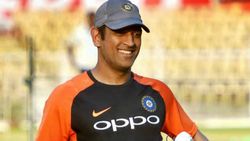 ധോണി ടീം ഇന്ത്യയിലേക്കു മടങ്ങിവരും! രാജ്യത്തിന് ഇനിയും വേണമെന്ന് ബിസിസിഐ ട്രഷറര്‍