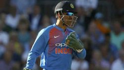 ധോണിയെ എഴുതിത്തള്ളാന്‍ വരട്ടെ! തിരിച്ചുവരവിന് ഇനിയും സാധ്യത- കാരണം ചൂണ്ടിക്കാട്ടി കൈഫ്