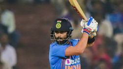 IPL: ഏതു ഷോട്ട് കളിക്കും? സ്വയം വിഡ‍്ഢിയായി, കാരണം വോണെന്ന് കോലി... തന്ത്രം ഇതെന്ന് വോണ്‍