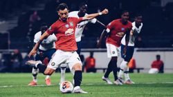 EPL: മാഞ്ചസ്റ്ററിനെ കുരുക്കി ടോട്ടനം, സ്‌പെയിനില്‍ ബാഴ്‌സലോണയെ സെവിയ്യ തളച്ചു