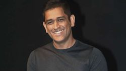 ധോണിയെ മഹാന്‍ ആക്കുന്നത് എന്ത്? അഫ്ഗാന്‍ താരം മുഹമ്മദ് നബി പറയും