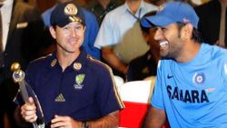 ധോണി, രോഹിത്, പോണ്ടിങ്, ക്ലാര്‍ക്ക്- ക്യാപ്റ്റന്‍സിയിലെ വ്യത്യാസമെന്ത് ? താരതമ്യം ചെയ്ത് ഹസ്സി