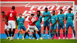 വമ്പന്‍ ജയത്തോടെ യുണൈറ്റഡും ചെല്‍സിയും; വോള്‍വ്‌സിനെ വീഴ്ത്തി ആഴ്‌സണല്‍