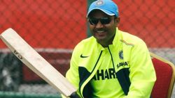 ഓപ്പണിങ് പങ്കാളി വീരുവായത് തന്നെ രക്ഷിച്ചു! സെവാഗിനൊപ്പമുള്ള ബാറ്റിങ് അനുഭവം പങ്കുവച്ച് ചോപ്ര