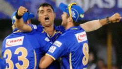 വെറും രണ്ടു ബോളില്‍ ഹാട്രിക്ക്! സാധിച്ചത് രണ്ടുപേര്‍ക്ക്- ഒരാള്‍ ഇന്ത്യന്‍ താരം