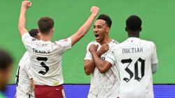 Community Shield: ലിവര്‍പൂളിന് വീണ്ടും ഷൂട്ടൗട്ടില്‍ കണ്ണീര്‍, ആഴ്‌സനല്‍ ചാംപ്യന്‍മാര്‍