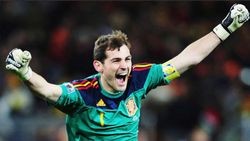 സ്പാനിഷ് ഫുട്‌ബോള്‍ ഇതിഹാസം ഐകര്‍ കസിയസ് കളി മതിയാക്കി