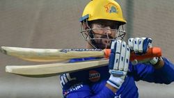 IPL 2020: ധോണി 16ന് കളിക്കളത്തില്‍ തിരിച്ചെത്തും? വേദിയാവുക ചെപ്പോക്ക് സറ്റേഡിയം