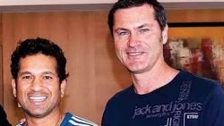 91ല്‍ നില്‍ക്കെ തെറ്റായി ഔട്ട് വിളിച്ചു- അടുത്ത ദിവസം സച്ചിന്‍ തന്നോടു പറഞ്ഞത് വെളിപ്പെടുത്തി ടൗഫല്‍