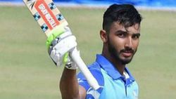 IPL 2020: വരവറിയിച്ച് ദേവ്ദത്ത്, വെടിക്കെട്ട് ബാറ്റിങ്- അരങ്ങേറ്റത്തില്‍ മിന്നി മലയാളി താരം