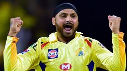 IPL 2020: സിഎസ്‌കെയ്ക്ക് വീണ്ടും തിരിച്ചടി, ഹര്‍ഭജന്‍ സിങും ഈ സീസണില്‍ കളിക്കില്ല