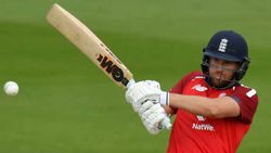 ബാബര്‍ തെറിച്ചു, ഡേവിഡ് മലാന്‍ ഇനി നമ്പര്‍ വണ്‍ ടി20 താരം- ടോപ്പ് 10ല്‍ ഇന്ത്യയുടെ രണ്ടു പേര്‍