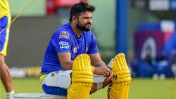 വീട്ടില്‍ പരിശീലനം നടത്തി റെയ്‌ന, 'ചിന്ന തല' തിരിച്ചെത്തുമോ? ആരാധക പ്രതികരണം ഇങ്ങനെ