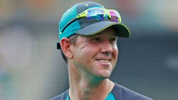 IPL: സിഎസ്‌കെയില്‍ പേടിക്കേണ്ടത് അവനെ... അവസാന ഓവറുകളില്‍ ആളിക്കത്തും, മുന്നറിയിപ്പുമായി പോണ്ടിംഗ്!!