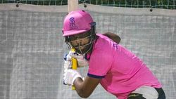 IPL 2020: എല്ലാവര്‍ക്കും വേണ്ടത് ധോണിയെ! സിക്‌സര്‍ ഇത്ര സിംപിളോ? സഞ്ജു പറയുന്നു