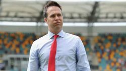 IPL 2020: സിഎസ്‌കെയുടെ സുവര്‍ണ്ണ വര്‍ഷങ്ങള്‍ അവസാനിച്ചോ? പ്രതികരണവുമായി മൈക്കല്‍ വോണ്‍