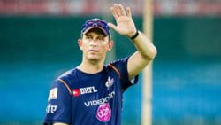 ഐപിഎല്‍: അവനെ ഞങ്ങള്‍ സ്‌കോര്‍ ചെയ്യാന്‍ അനുവദിക്കില്ല, വീക്ക്‌നെസ്സ് അറിയാമെന്ന് ഷെയ്ന്‍ ബോണ്ട്!!